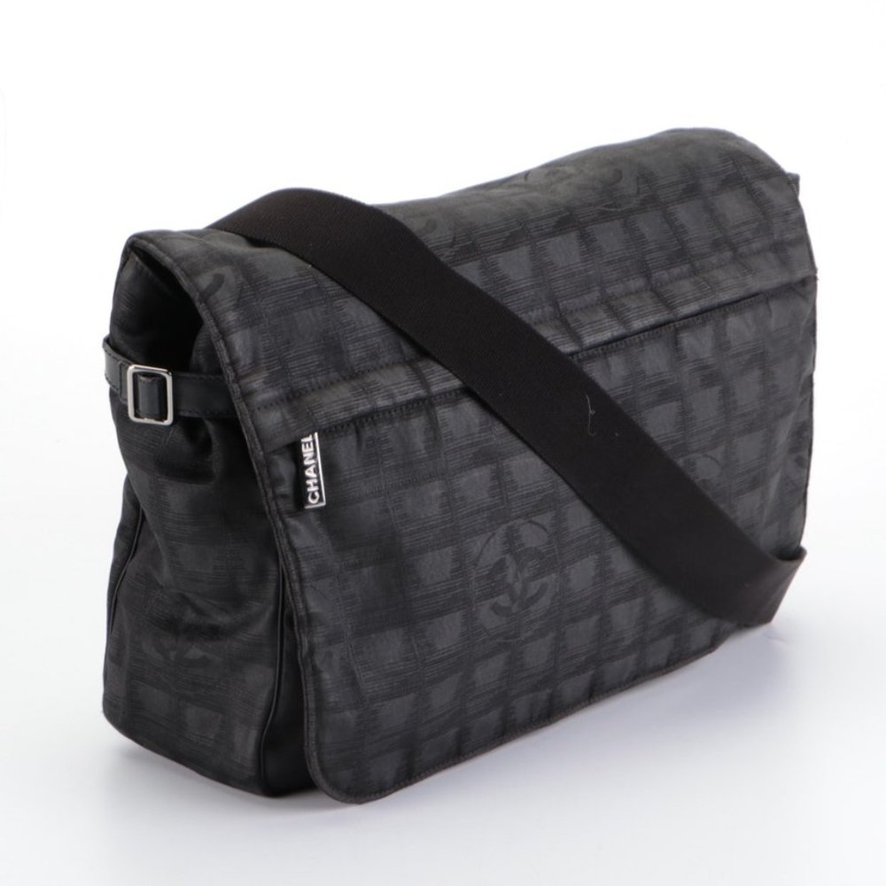 Chanel Messenger Bag